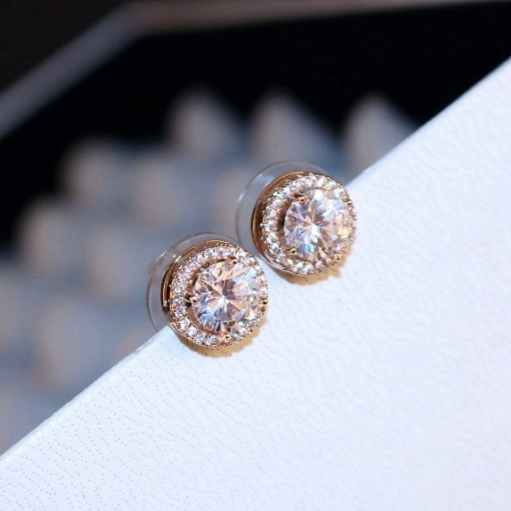 NEW GOLD PLATED ROUND DIAMOND HALO STUD EARRINGS - Picture 4 of 6